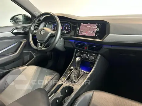 JETTA R-LINE 250 TSI 1.4 FLEX 16V AUT.