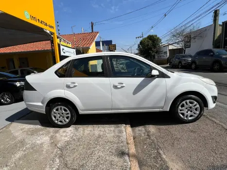 FIESTA 1.6 MPI Class Sedan 8V