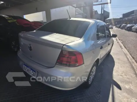 VOYAGE - 1.0 MI 8V 4P MANUAL