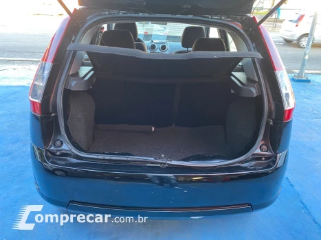 Fiesta Hatch