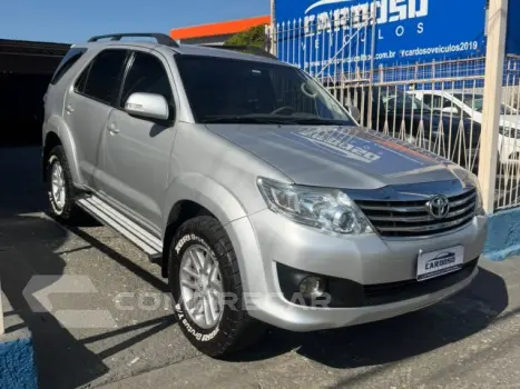 Toyota HILUX SW4 - 2.7 SR 4X2 16V 4P AUTOMÁTICO 4 portas