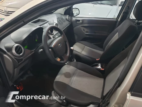 Fiesta Sedam 1.6 Zetec