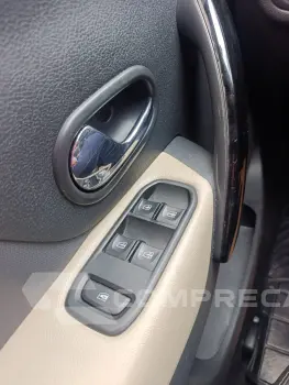 SANDERO 1.6 16V SCE Stepway Iconic