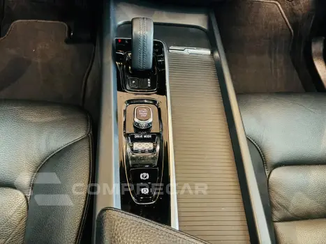 XC60 2.0 T8 Hybrid Momentum AWD Geartronic