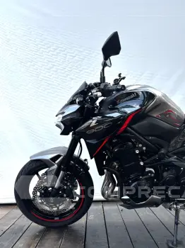 KAWASAKI Z900