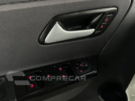 SPACEFOX 1.6 MSI COMFORTLINE 8V FLEX 4P MANUAL