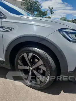 Nivus 1.0 4P FLEX 200 TSI HIGHLINE TURBO AUTOMÁTICO