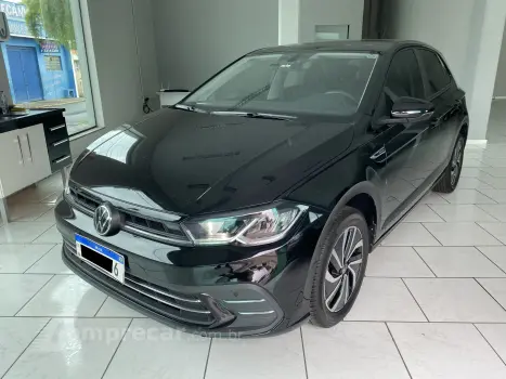 Volkswagen POLO 1.0 200 TSI Highline 4 portas