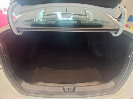 YARIS 1.5 16V FLEX SEDAN XL LIVE MULTIDRIVE