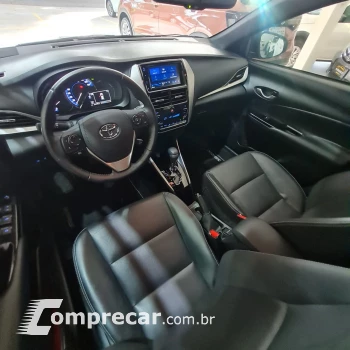 Toyota YARIS XS Connect 1.5 Flex 16V 5p Aut. 4 portas