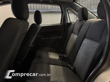 Fiesta 1.6 Rocam Sedan 8V Flex 4P Manual