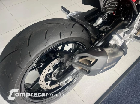 F 900 R Sport Plus