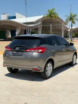 YARIS 1.3 16V XL Plus Tech