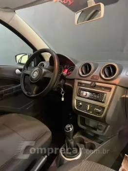 VOYAGE 1.0/1.0 City Mi Total Flex 8V 4p