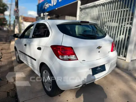 ONIX HATCH LS 1.0 8V FlexPower 5p Mec.