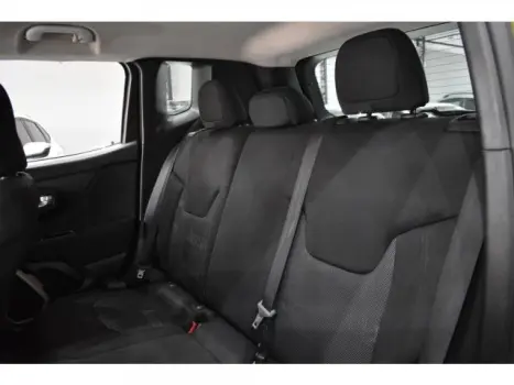 RENEGADE - 1.8 16V LONGITUDE 4P AUTOMÁTICO