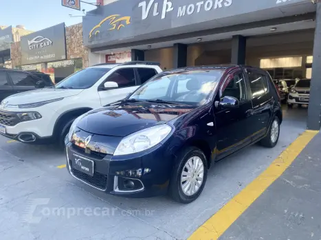 Renault SANDERO 1.6 Privilège 8V 4 portas