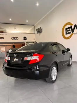 Civic Sedan LXS 1.8/1.8 Flex 16V Aut. 4p