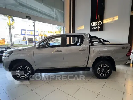 Hilux Caminhonete 2.8 16V SRV 4X4 DIESEL CABINE DUPLA AUTOMÁ