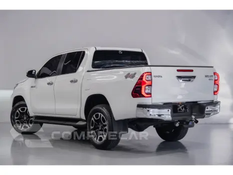 HILUX 2.8 D-4D TURBO DIESEL CD SRX 4X4 AUTOMÁTICO