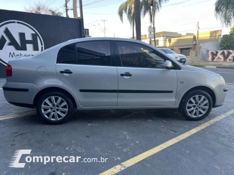 Polo Sedan 1.6 Mi Total Flex 8V 4p
