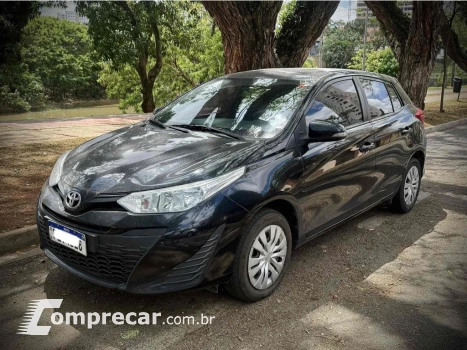 Toyota YARIS 1.3 16V FLEX XL LIVE MULTIDRIVE 4 portas