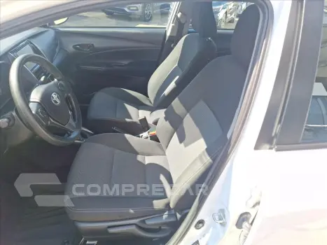 YARIS 1.5 16V FLEX SEDAN XL LIVE MULTIDRIVE