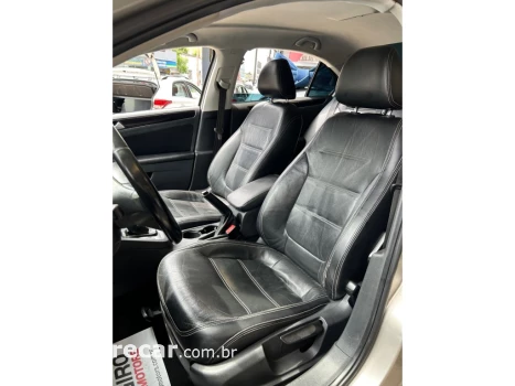 JETTA 2.0 COMFORTLINE FLEX 4P TIPTRONIC