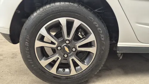 ONIX 1.4 MPFI LTZ 8V