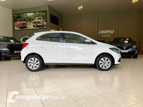 Onix Hatch 1.4 4P FLEX LT