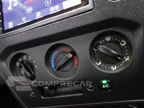 FIESTA SEDAN - 1.0 ROCAM SEDAN 8V 4P MANUAL