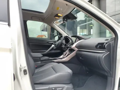 ECLIPSE CROSS 1.5 Mivec Turbo Hpe-s S-awc