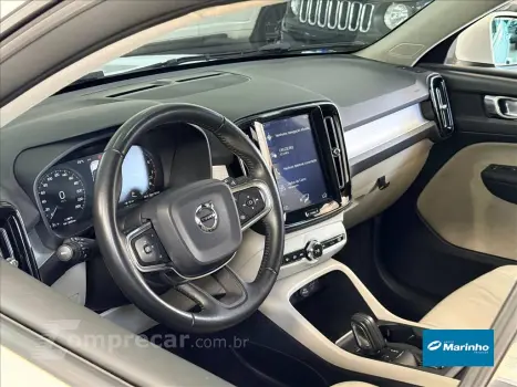 XC40 2.0 T5 GASOLINA MOMENTUM AWD GEARTRONIC