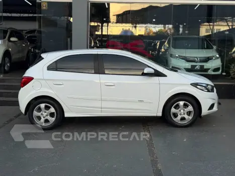 ONIX HATCH LT 1.4 8V FlexPower 5p Mec.