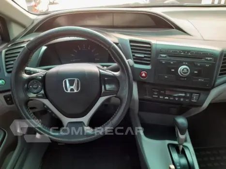 CIVIC - 1.8 LXS 16V 4P AUTOMÁTICO