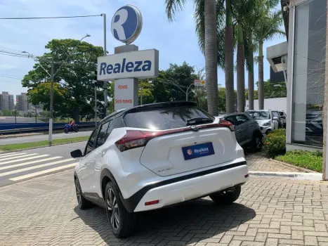 KICKS Exclusive 1.6 16V Flex Aut.