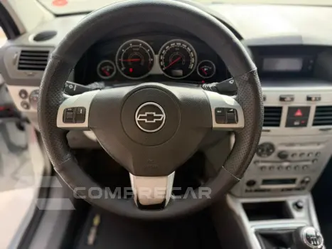 VECTRA 2.0 MPFI ELEGANCE 8V FLEX 4P MANUAL