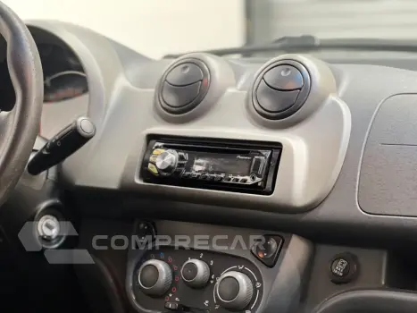 UNO 1.0 EVO VIVACE 8V FLEX 4P MANUAL