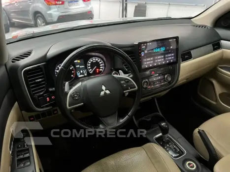 OUTLANDER - 3.0 GT 4X4 V6 24V 4P AUTOMÁTICO