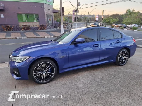 BMW 330E 2.0 16V Turbo M Sport 4 portas
