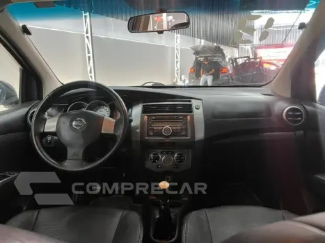 GRAND LIVINA - 1.8 S 16V 4P MANUAL