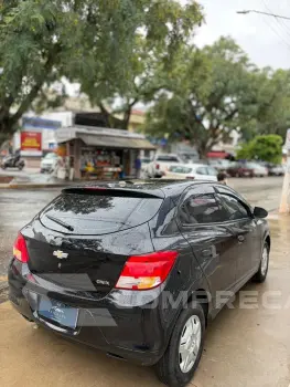 ONIX HATCH LS 1.0 8V FlexPower 5p Mec.