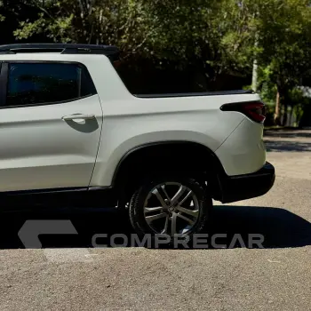 TORO 2.0 16V Turbo Freedom 4WD AT9