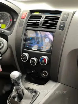 TUCSON 2.0 GL 2WD 16V