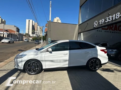 FOCUS 2.0 Titanium Sedan 16V