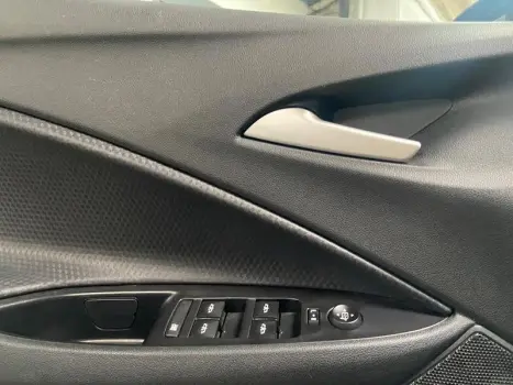 ONIX HATCH LT 1.0 12V FLEX 5P MEC