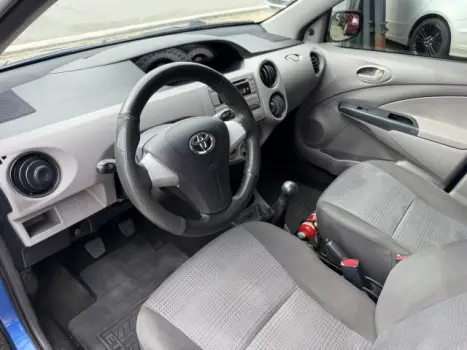 ETIOS HATCH - 1.3 XS 16V 4P MANUAL