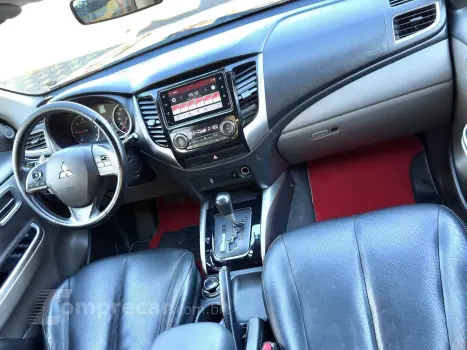 L200 TRITON 2.4 16V TURBO DIESEL SPORT HPE TOP CD 4P 4X4 AUT