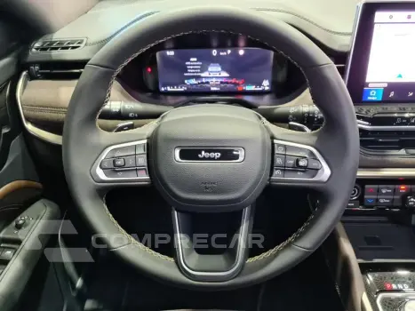 Commander Overl. 2.2 TD 4x4 Diesel Aut.