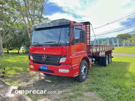 Mercedes-Benz Atego 2425 3-Eixos 2p (diesel) 2 portas